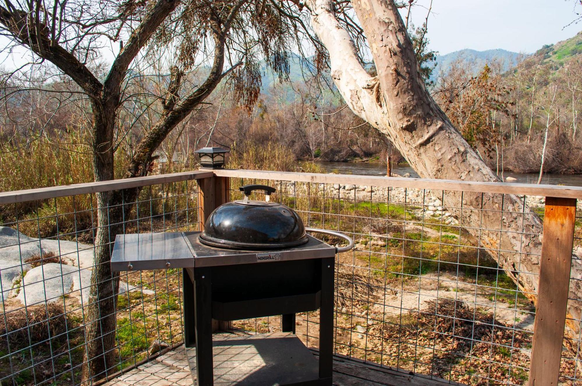 Sequoia River Front Cabins Three Rivers Exterior photo